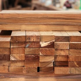 Jenis kayu olahan untuk furniture, sumber custommebel.com
